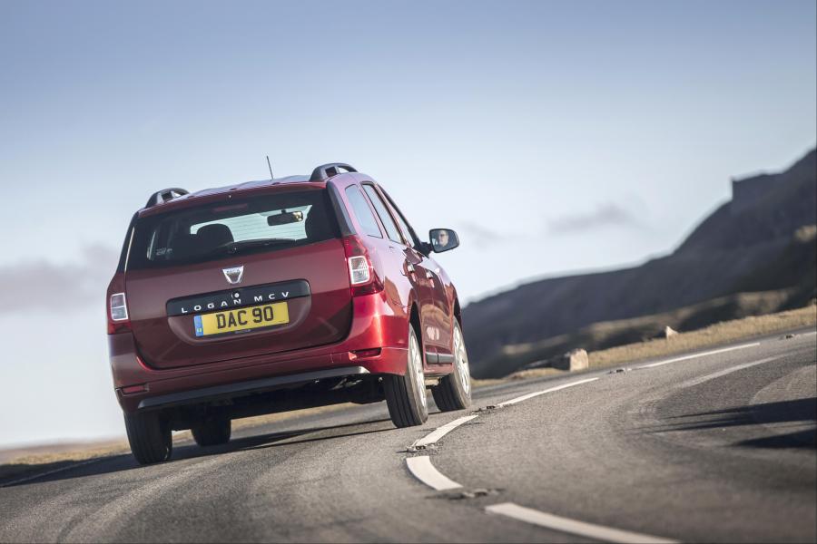  Dacia Logan MCV 2017 года  (UK) (фото 4 из 30)